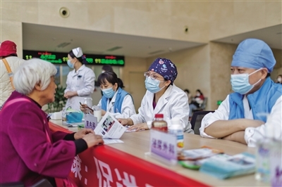 北京市垂楊柳醫(yī)院腎臟日活動(dòng)周圓滿(mǎn)落幕 3次義診惠及500余位居民，營(yíng)養(yǎng)健康咨詢(xún)助力慢病管理